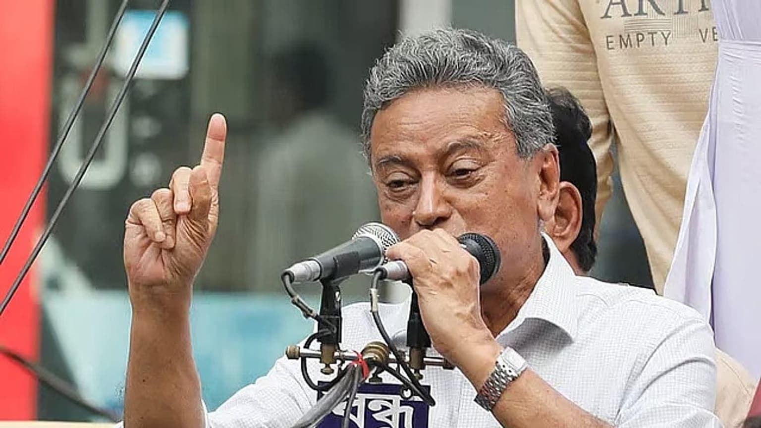 তারেক রহমানের নতুন রাজনীতিতে কেউ উন্নয়নের বাইরে থাকবে না: আমির খসরু
