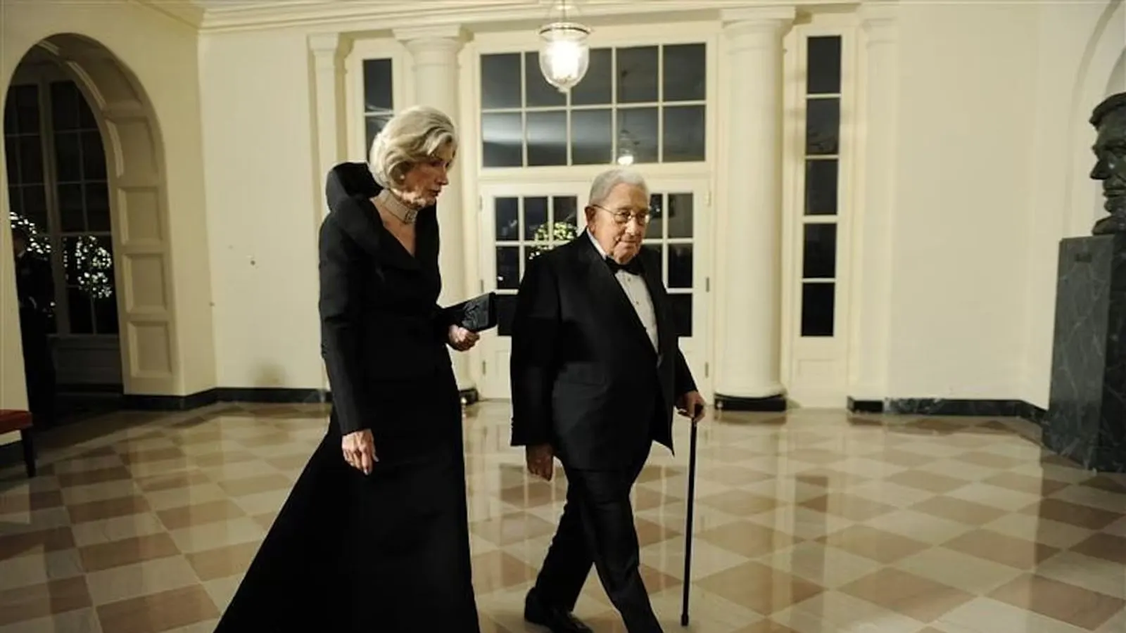 Nancy Kissinger, Wife of Former US Secretary of State, Dies at 92