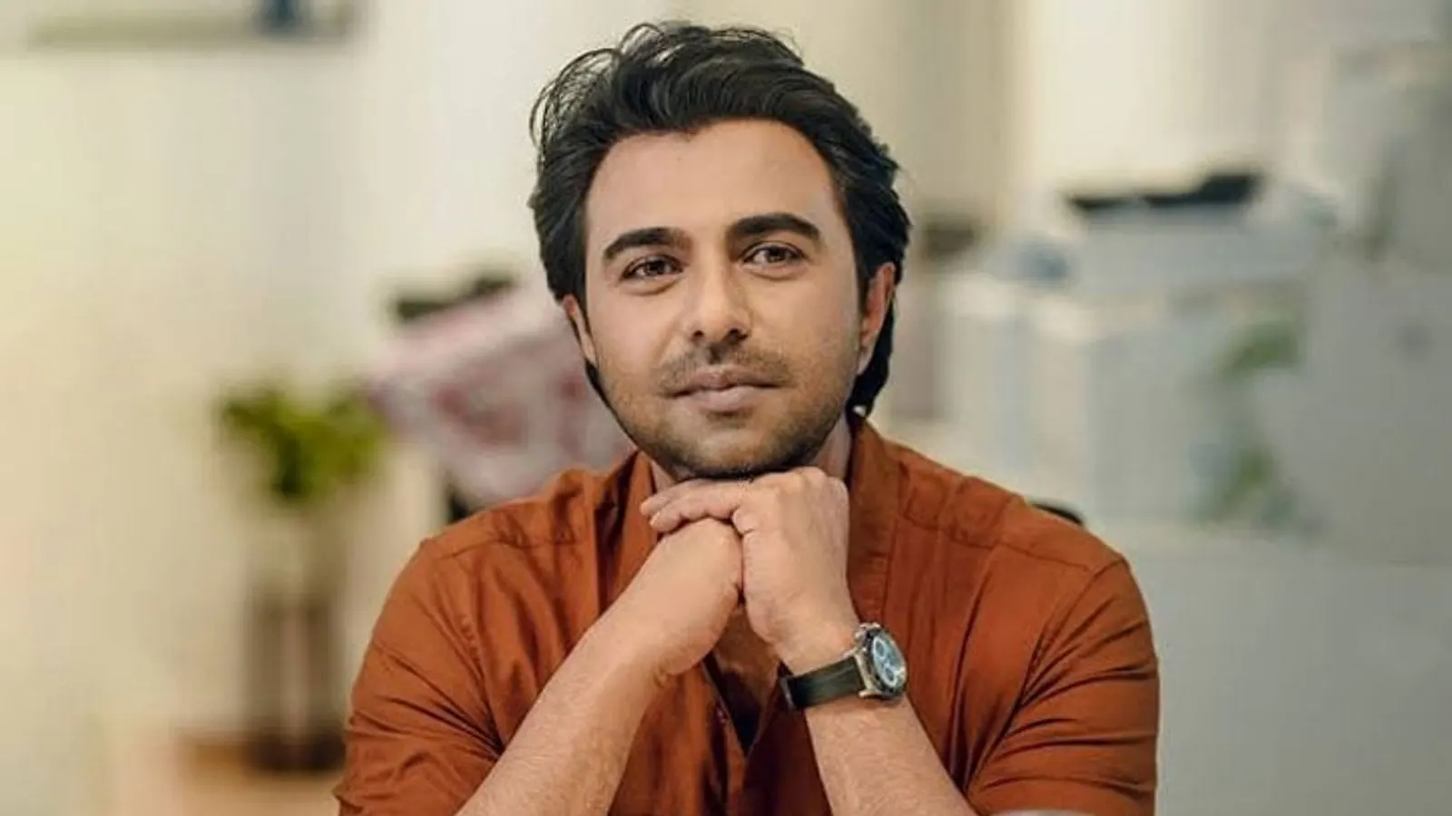 যুক্তরাষ্ট্রে প্রথম একক কনসার্ট শেষে দেশে ফিরলেন অপূর্ব