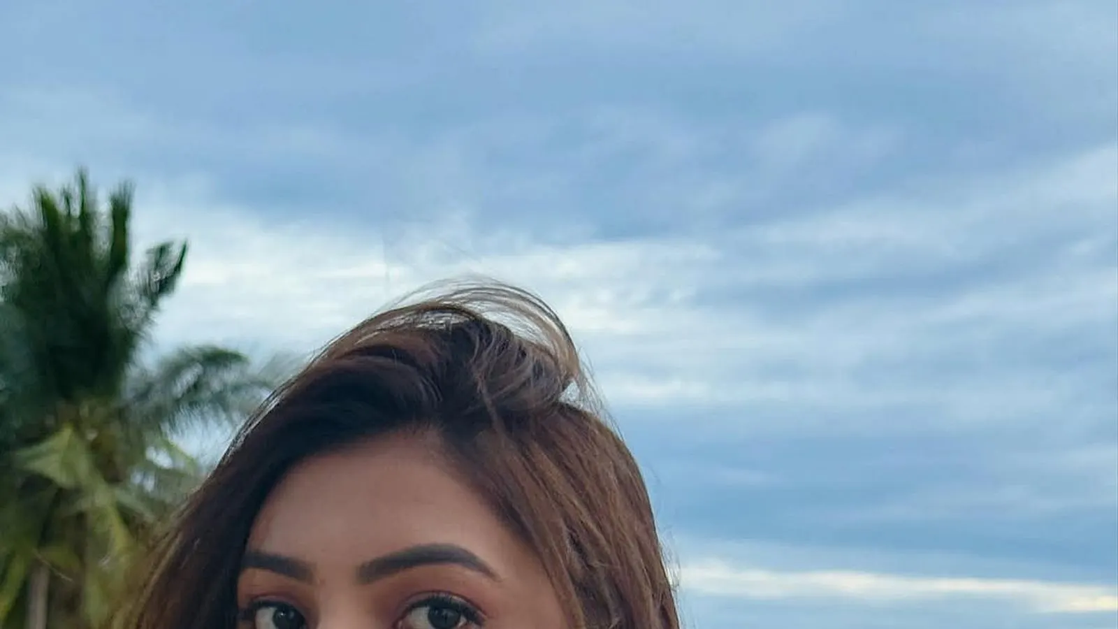 জন্মদিনে সুনেরাহ্, আগামী মাসে যাবেন ভেনিস চলচ্চিত্র উৎসবে