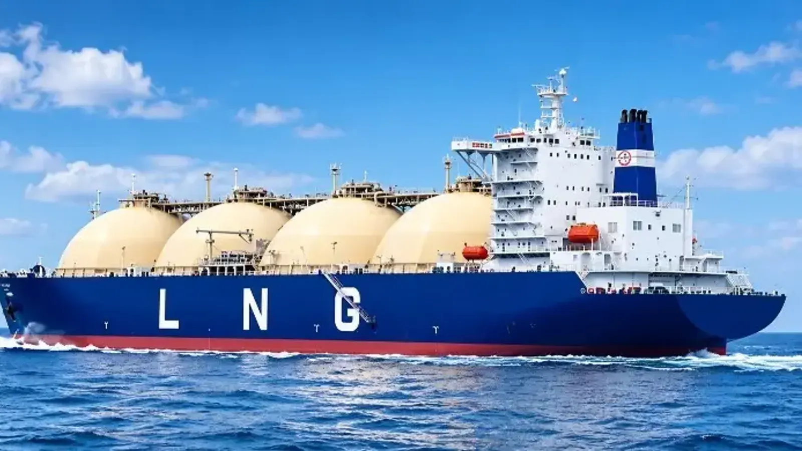 New LNG Cargo Arrives in Moheshkhali, but Gas Shortage Persists