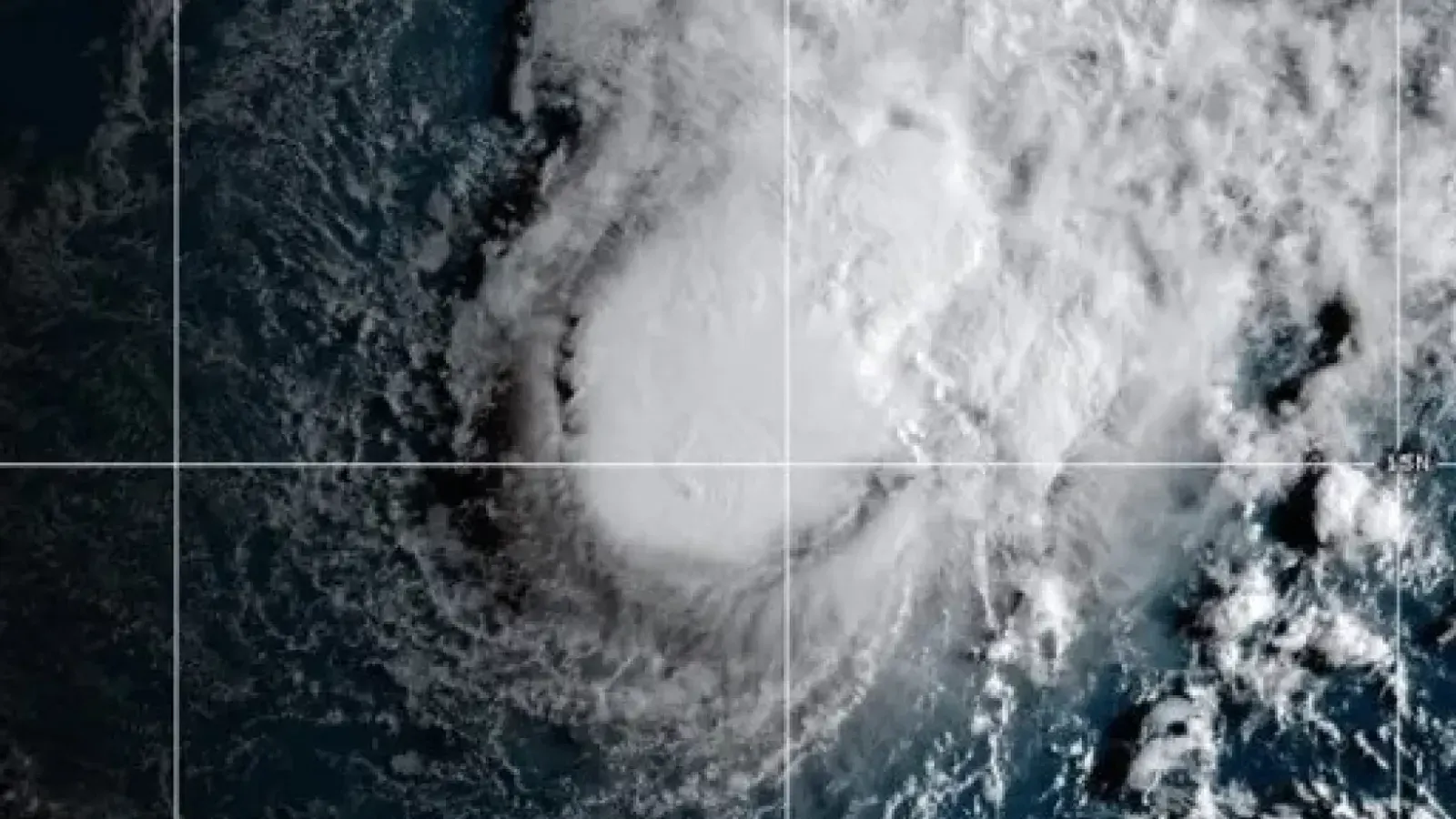 Tropical Storm Moke Approaches Hawaii's Big Island