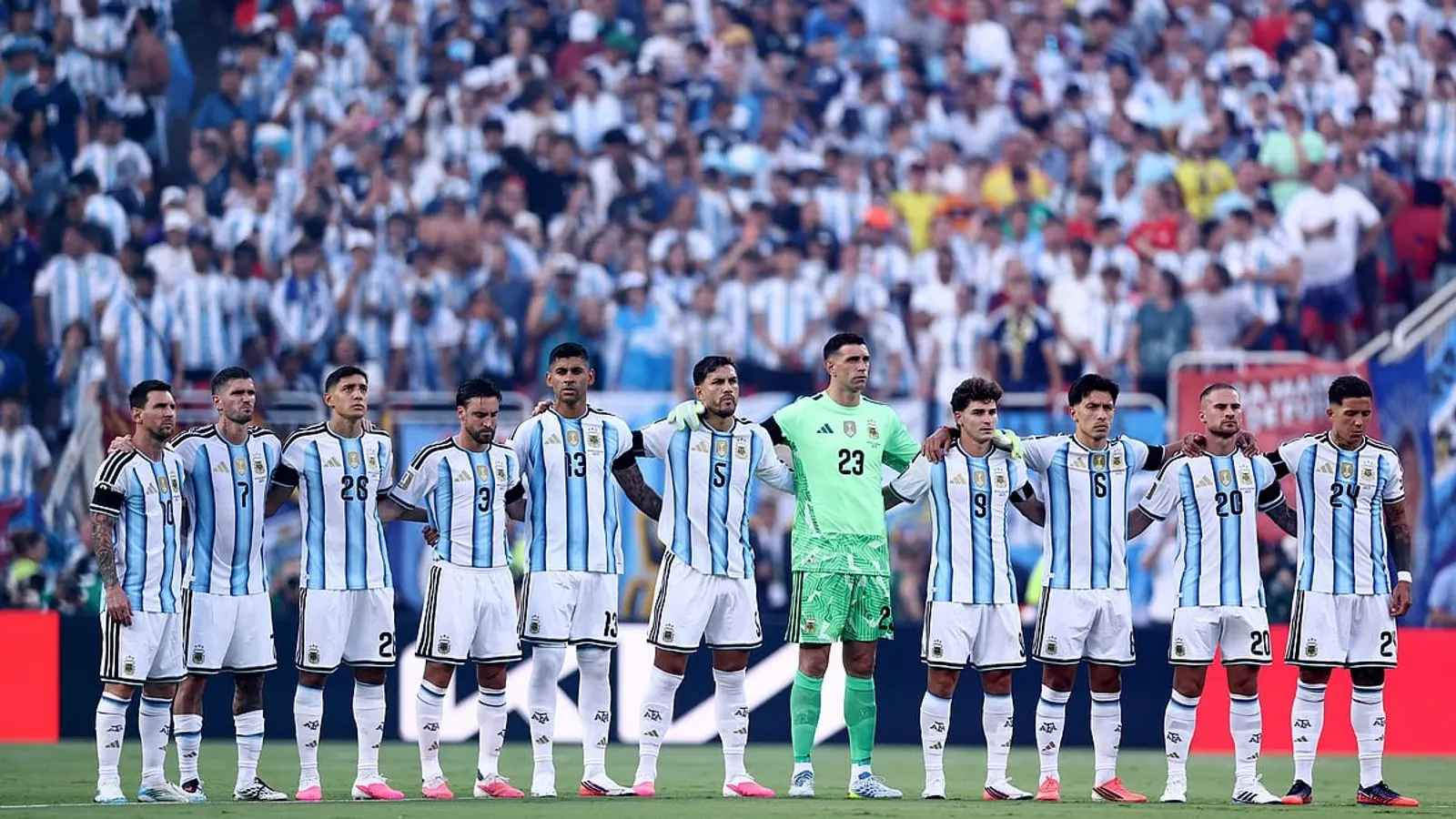 Argentina Stars Switch Clubs as European Leagues Return