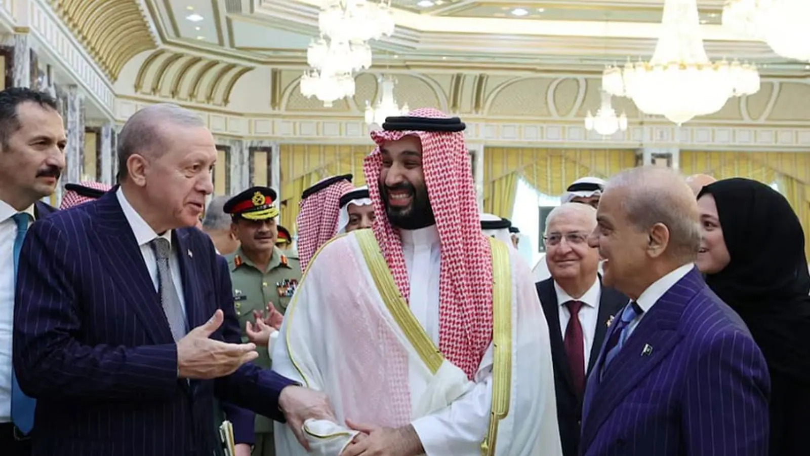 Saudi Arabia, Turkey and Pakistan Sign Historic Mecca Military Pact