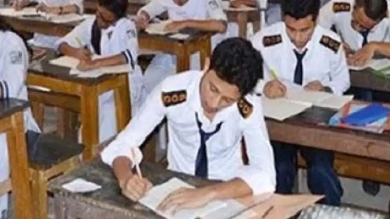 এইচএসসি ও সমমানের বিশেষ পরীক্ষা অনুষ্ঠিত
