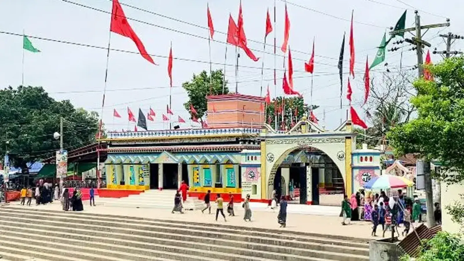 আখাউড়ায় খড়মপুর মাজারে ওরশে শর্টসার্কিটের আতঙ্ক, আহত ৮