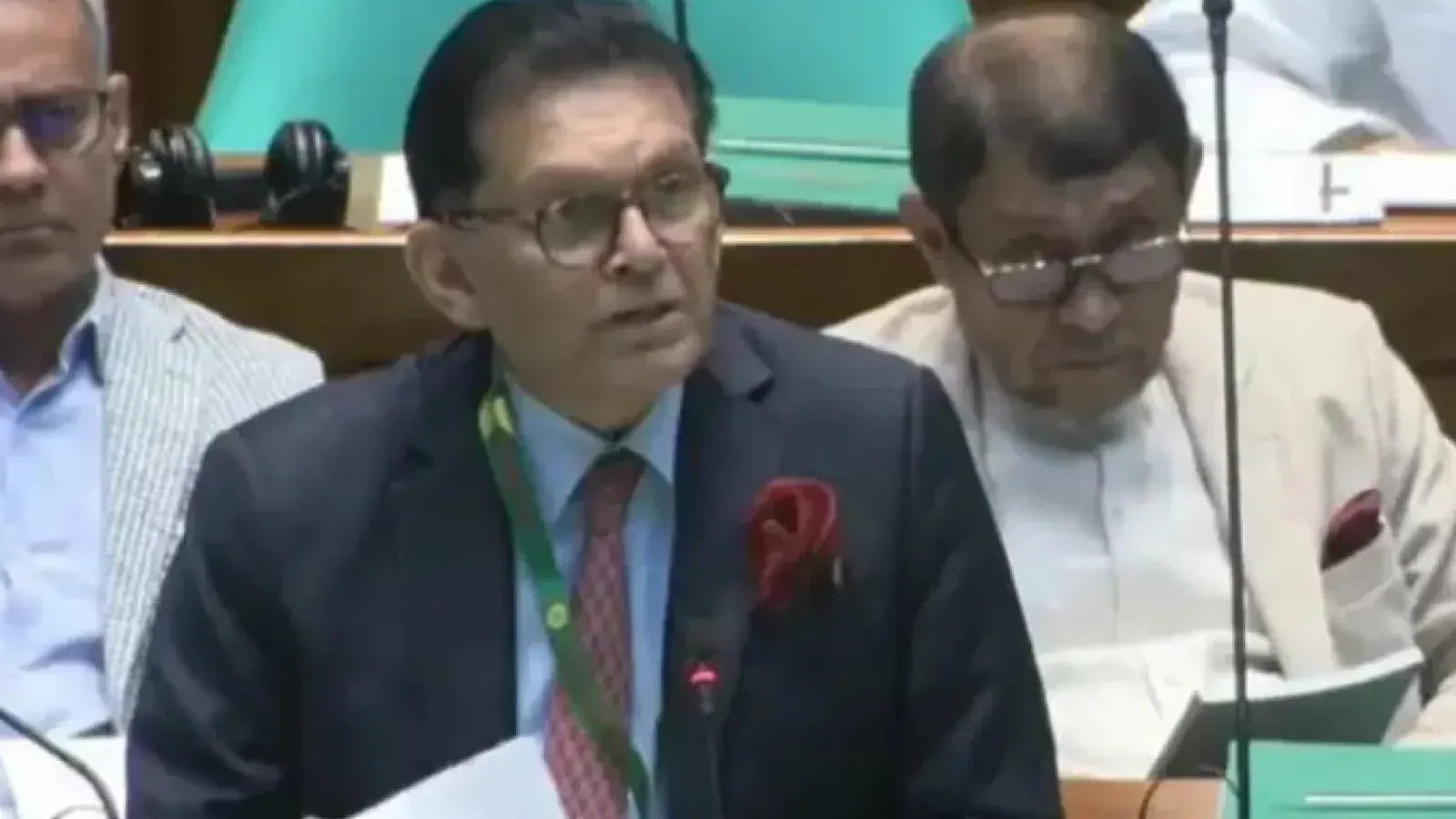 Foreign Minister Addresses Parliament on Missions and Budget