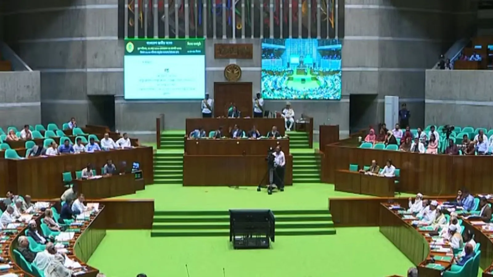5-Member Presidium Nominated for 13th Parliament's 3rd Session