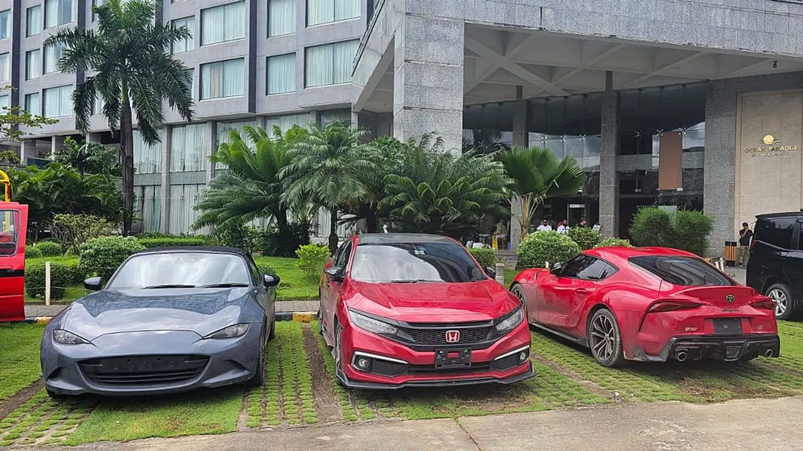 Luxury Cars Seized in Cox's Bazar Over Customs Evasion
