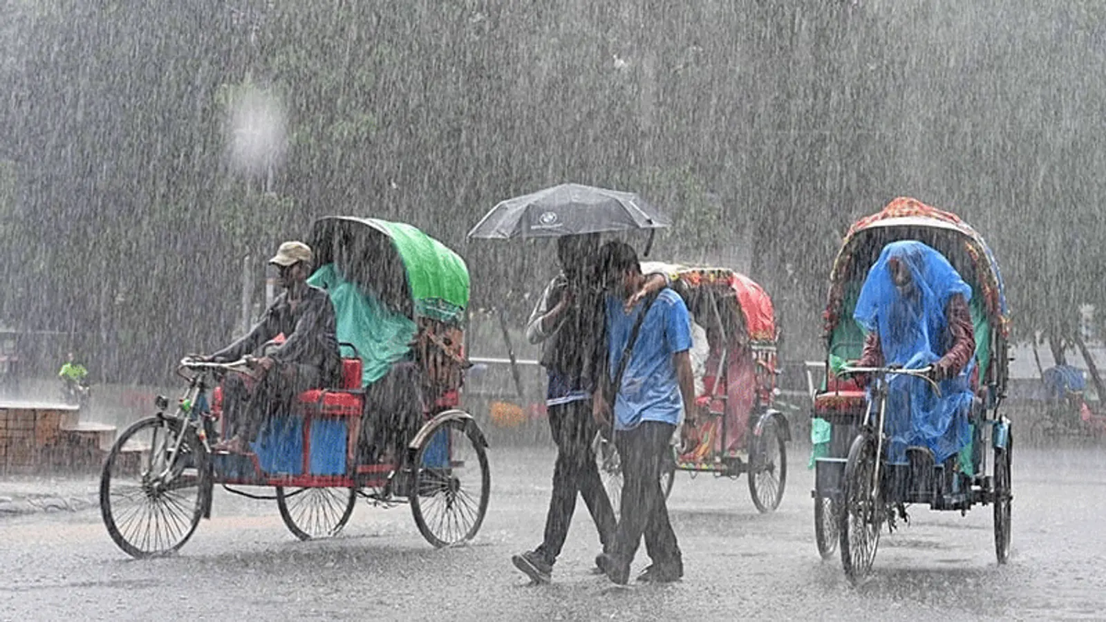 তাপপ্রবাহ ও ভ্যাপসা গরমে বাড়ছে দুর্ভোগ, বৃষ্টির পূর্বাভাস