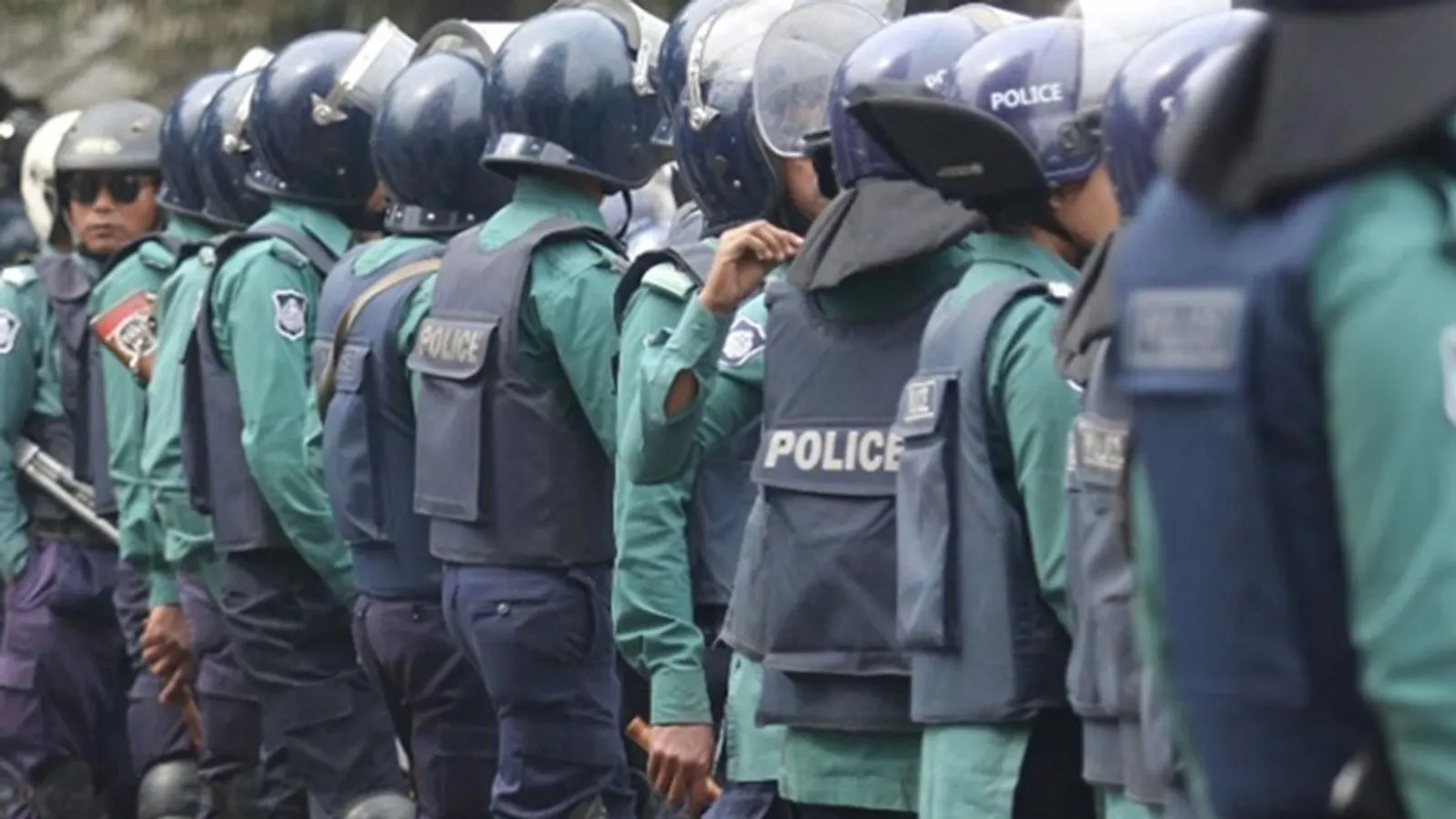 লুণ্ঠিত অস্ত্র উদ্ধারে বিশেষ ইউনিট গঠিত