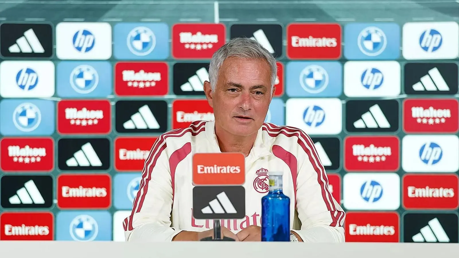 Jose Mourinho Questions Ballon d'Or Criteria for Trophy Winners