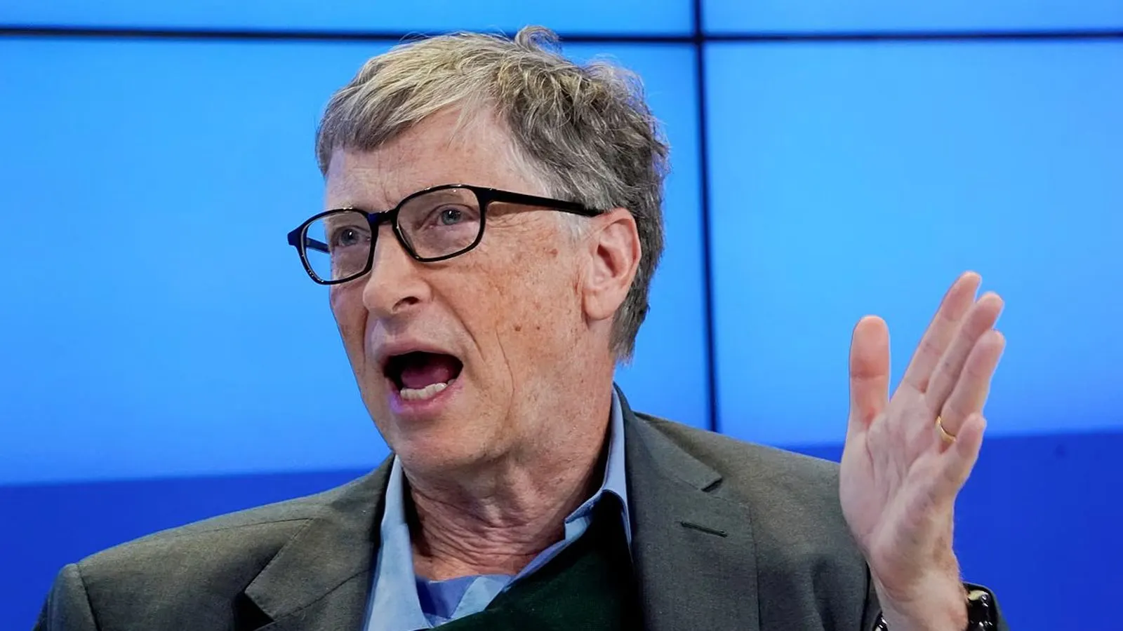Bill Gates Warns of AI Risks as He Plans Meeting With Xi Jinping