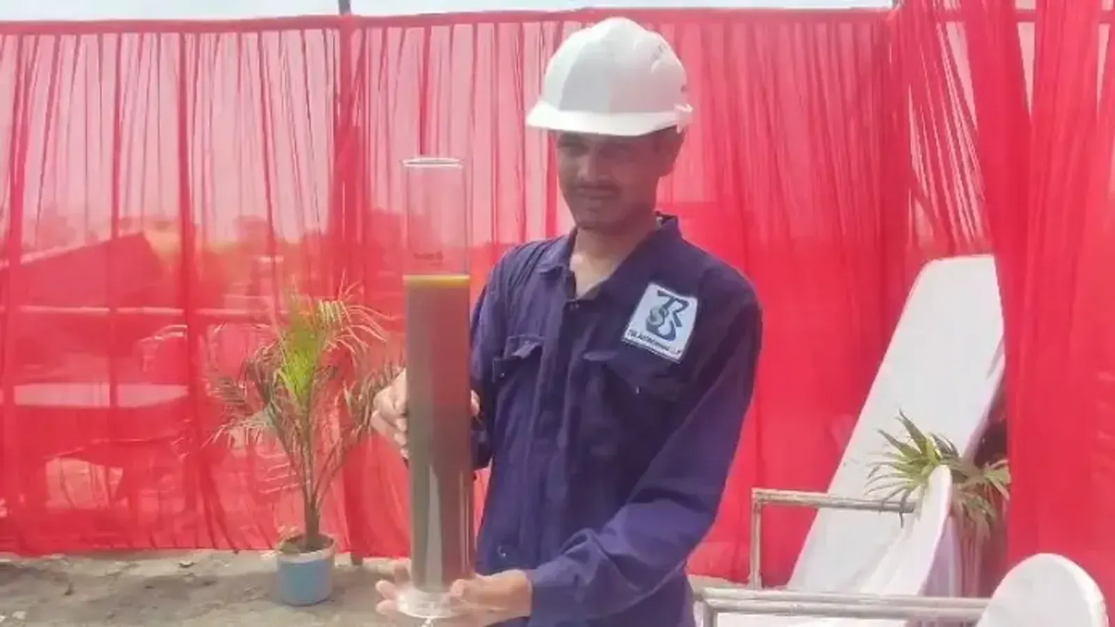 Commercial Crude Oil Extraction Begins in West Bengal's Ashoknagar