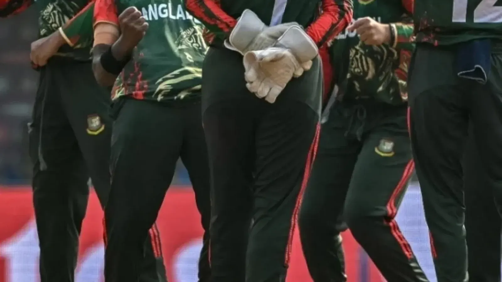 সংযুক্ত আরব আমিরাতের উদ্দেশ্যে দেশ ছাড়ল বাংলাদেশ নারী দল