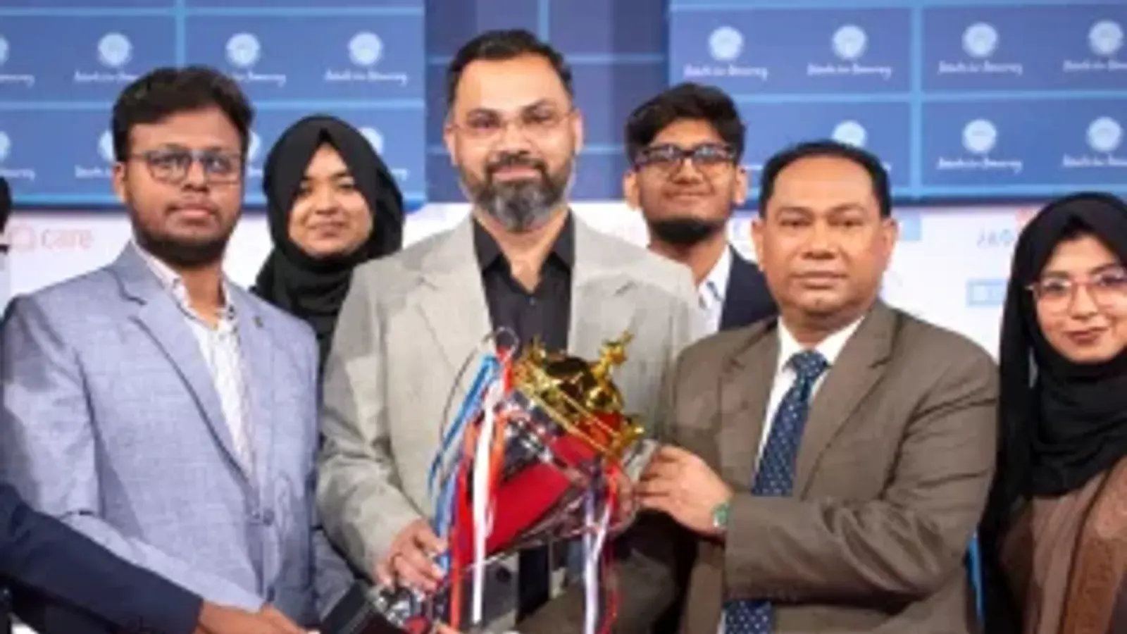 দক্ষ যুবশক্তি গঠনে বেসরকারি খাতের সম্পৃক্ততা বেশি জরুরি