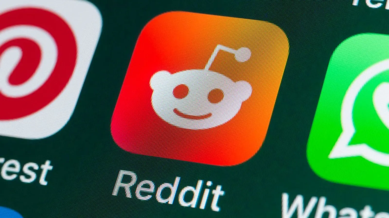 Reddit Tests New Audio and Video Features for Posts and Comments