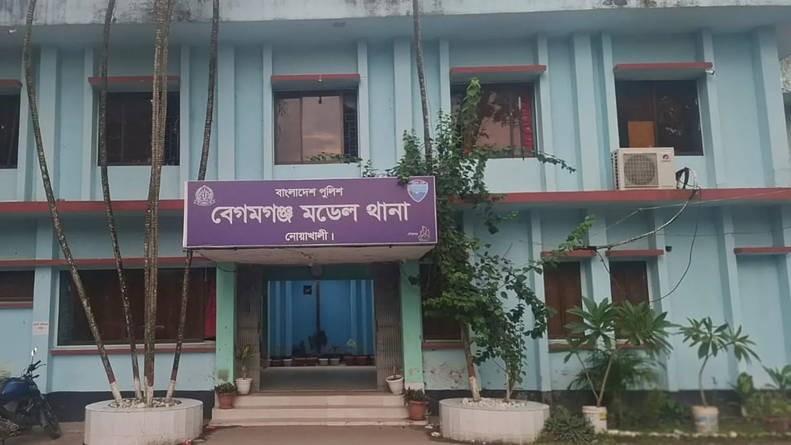 Five Injured in Noakhali Shooting En Route to Pre-Wedding Event