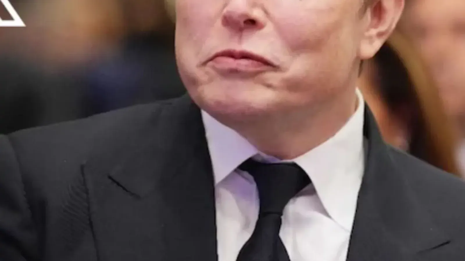 Elon Musk Predicts Paper Currency Will Be Obsolete by 2036