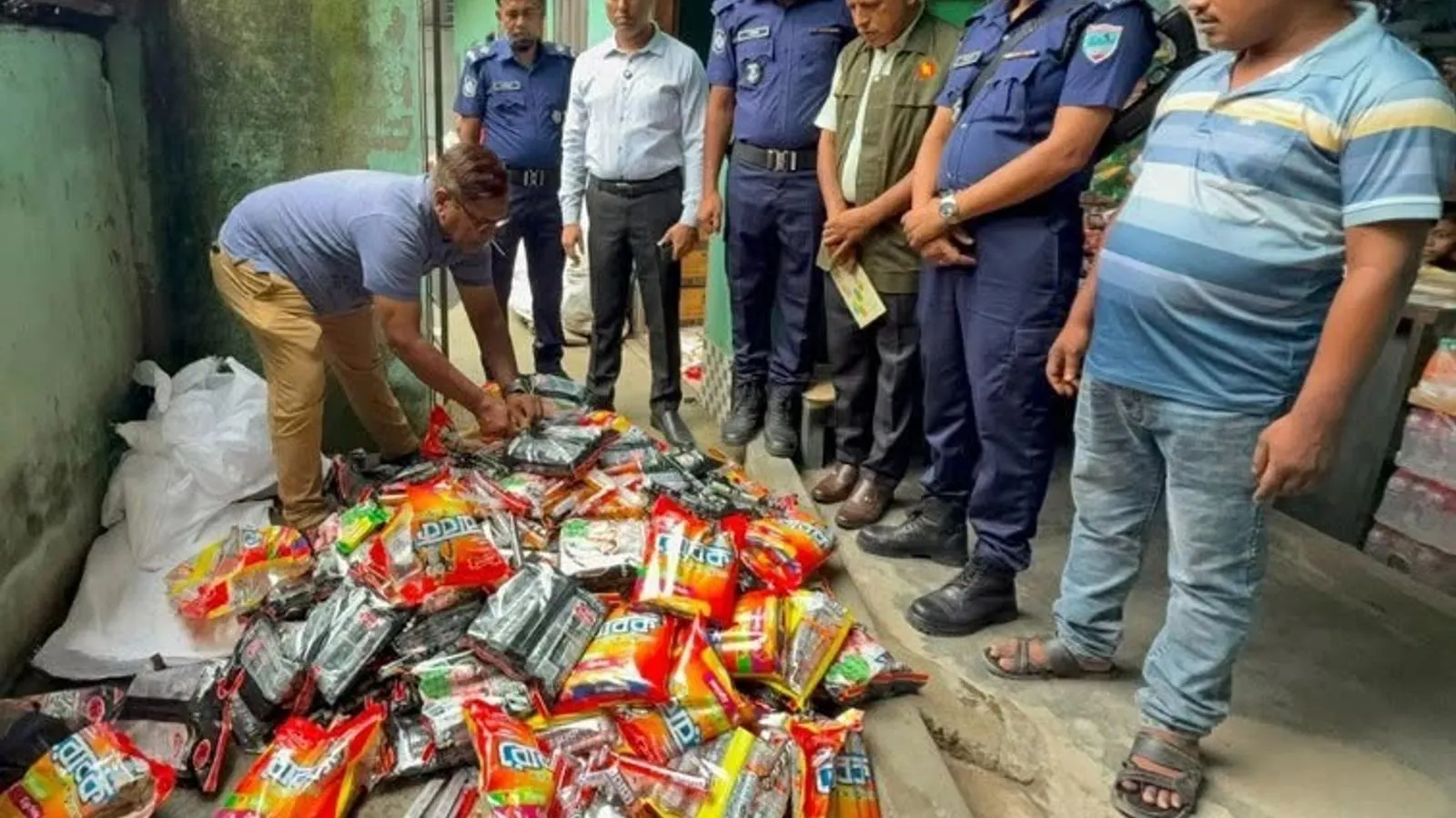 যশোরে শিশু খাদ্য বিষক্রিয়া বৃদ্ধি, ভেজালবিরোধী অভিযান জোরদার