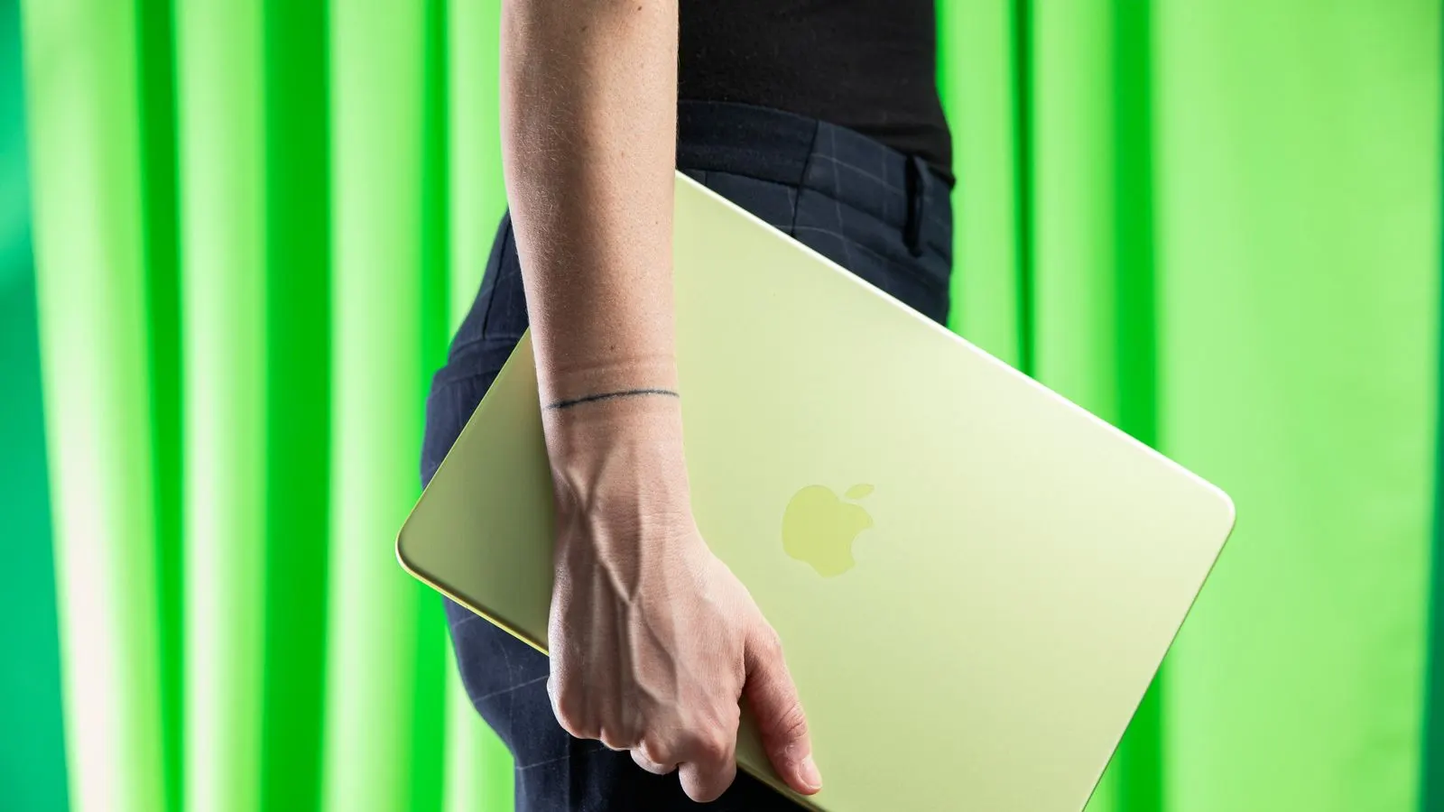 Back-to-School Laptop Buying Guide Amid RAM and Storage Crunches