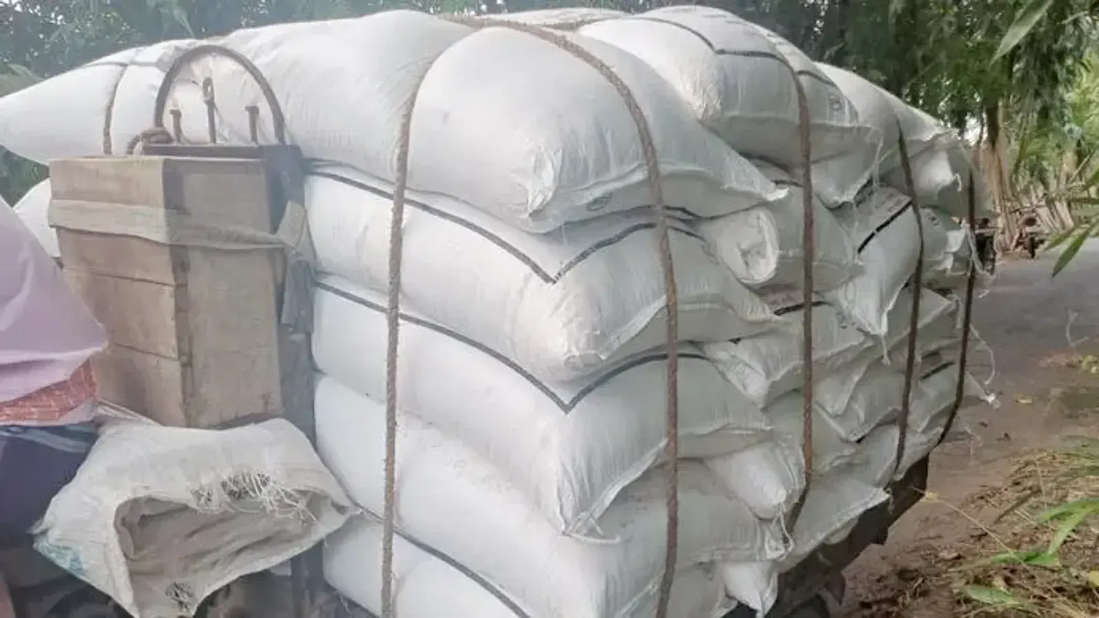 Rajbari Fertilizer Dealer Fined 40,000 Taka for Illegal Sales