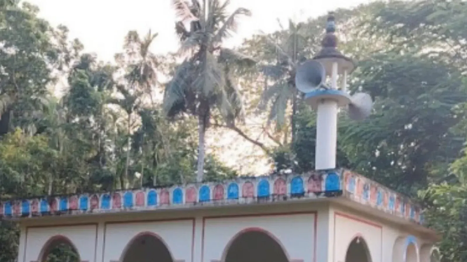 যশোরে ইমাম-মুয়াজ্জিন সম্মাননার তালিকায় অনিয়মের অভিযোগ