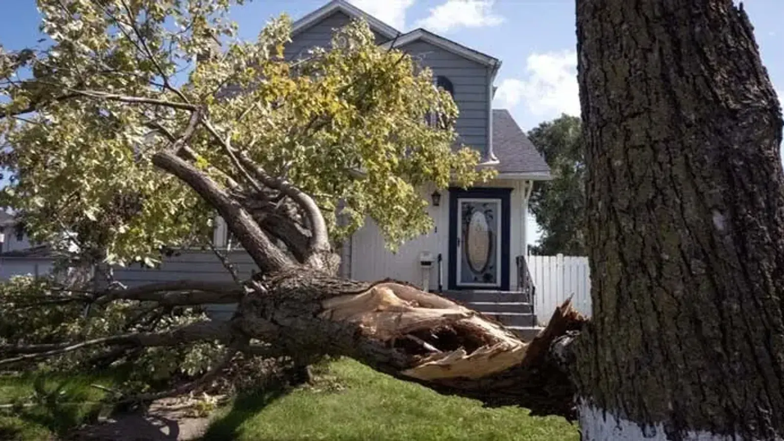 Storms Leave Indiana Without Power for Nine Days as Floods Hit Ohio