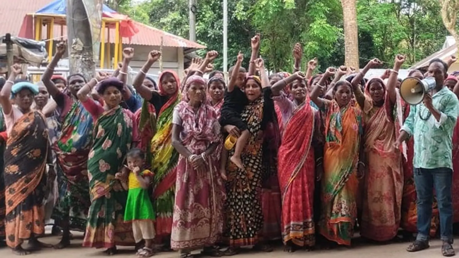 Sylhet Tea Garden Workers Stage Work Stoppage Demanding Tk 500 Daily Wage