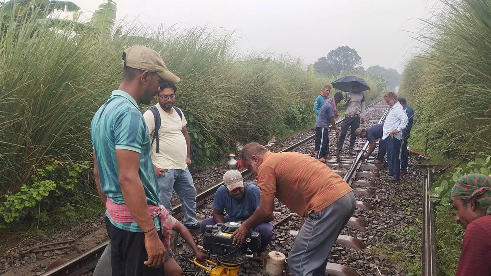 Broken Rail Disrupted Train Services Between Rajshahi and Natore