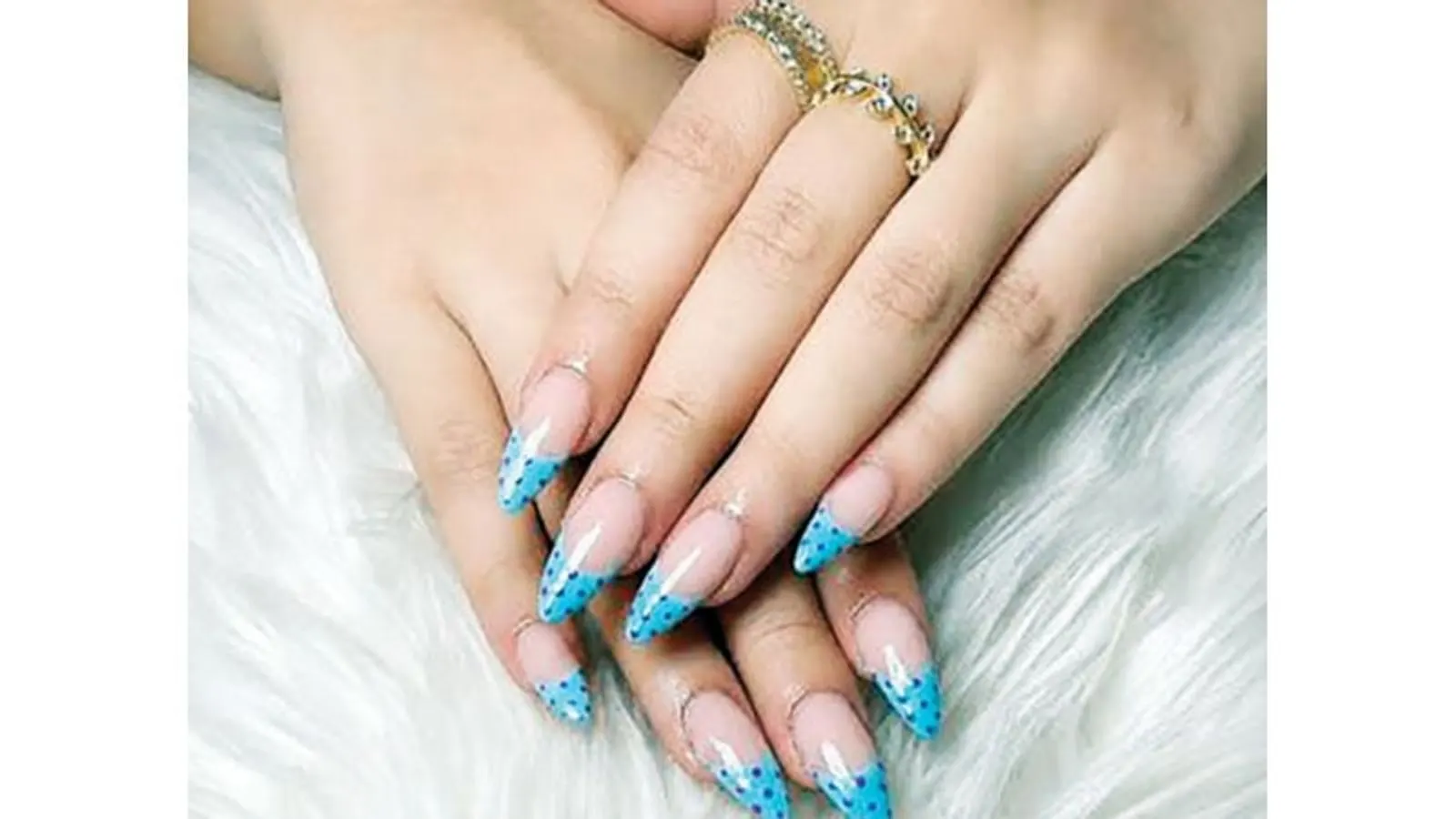 Nail Extension Services Gain Popularity Across Bangladesh
