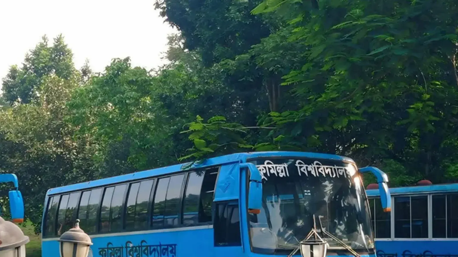 কুবি বাসে আসন দখল ও অনিয়ম রোধে আসছে বাস কার্ড
