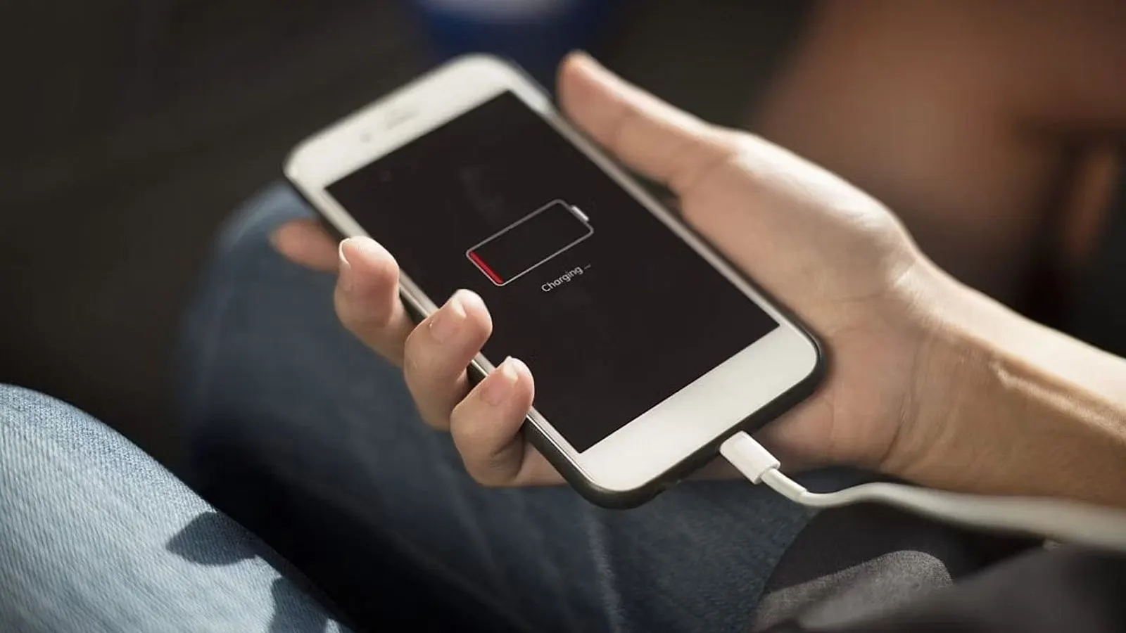 Smartphone Battery Care: Tips for Charging and Longevity in BD