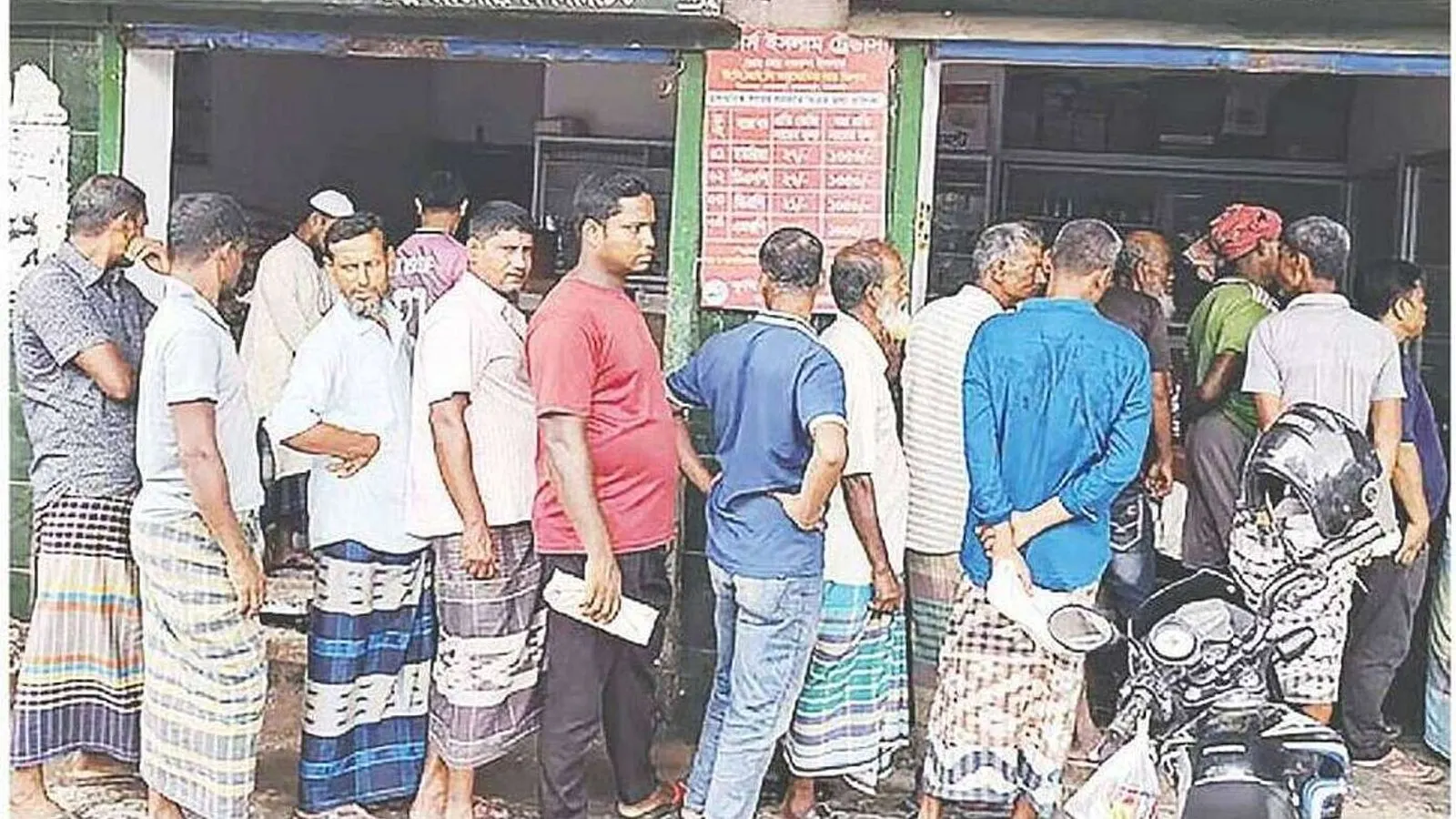 Farmers Take Fertilizer From Warehouse Amid Crisis in Kurigram