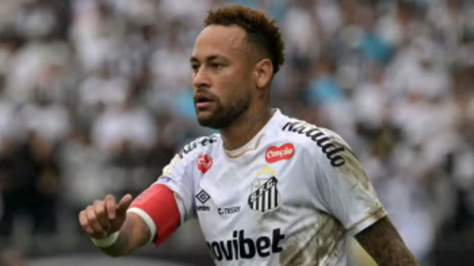 Brazil's Neymar Jr faces lengthy spell out with right thigh injury