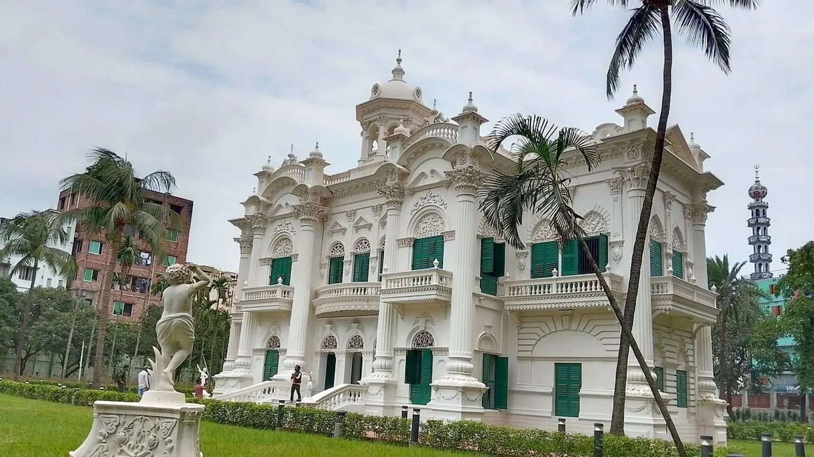 ঐতিহাসিক রোজ গার্ডেন প্যালেস: ইতিহাস ও স্থাপত্যের আখ্যান