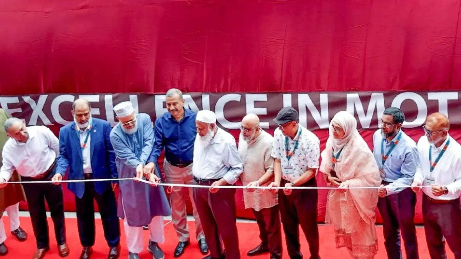 UIU Launches 18 New AC Buses to Enhance Student Transport in Dhaka