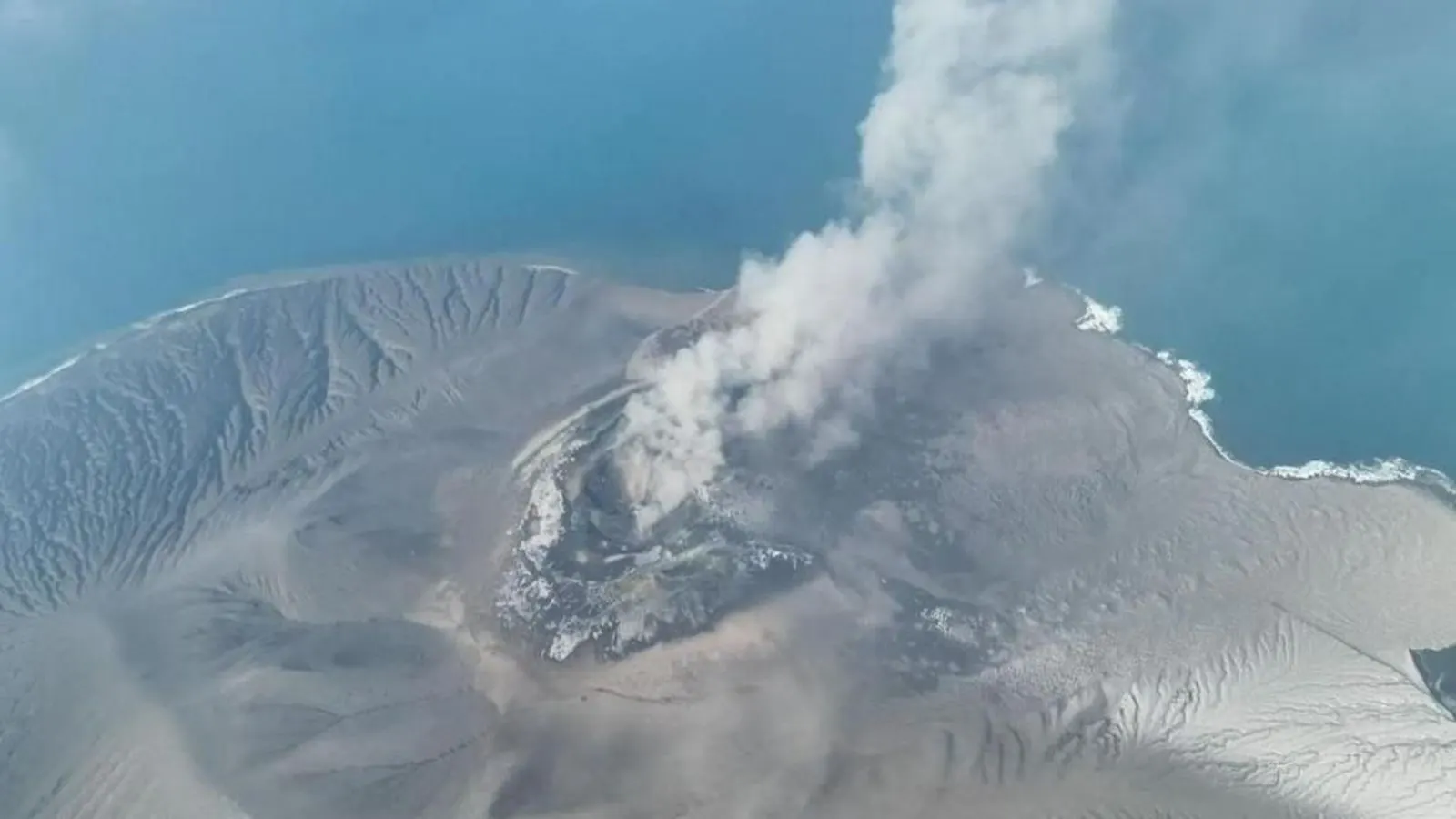 Anak Krakatau Eruption Triggers Major Airport Suspensions