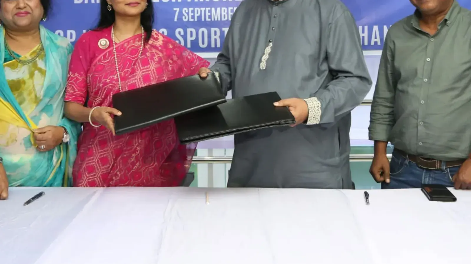 মেয়েদের আর্চারি প্রশিক্ষণে সমঝোতা স্মারক সই