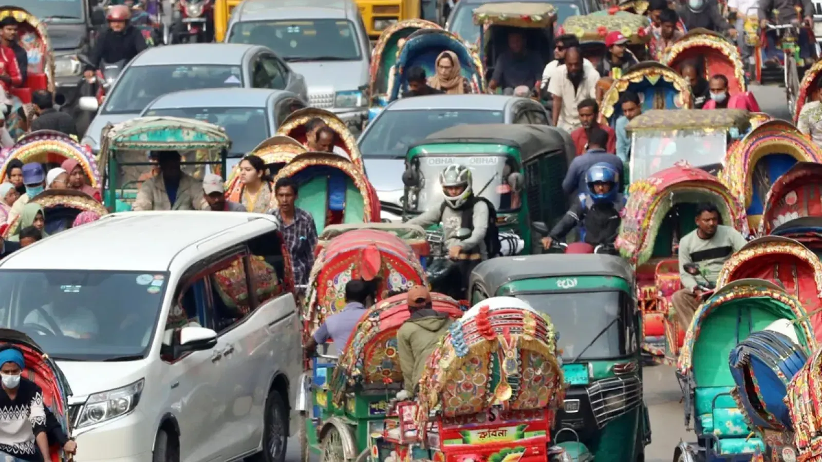 Dhaka Faces Rising Noise Pollution Amid Battery Autorickshaw Boom