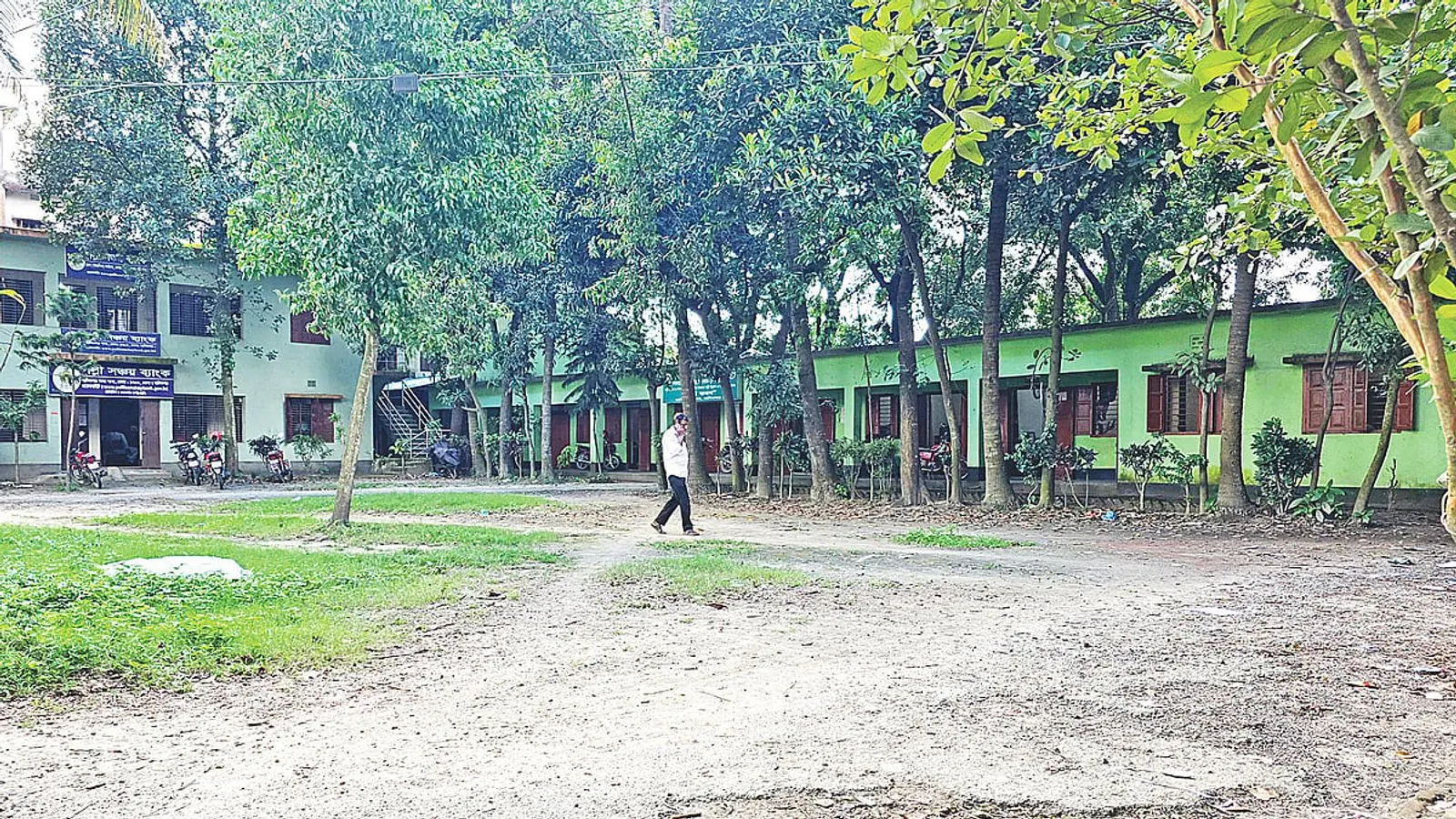 Uncertainty Looms Over Manikganj Upazila Complex Construction