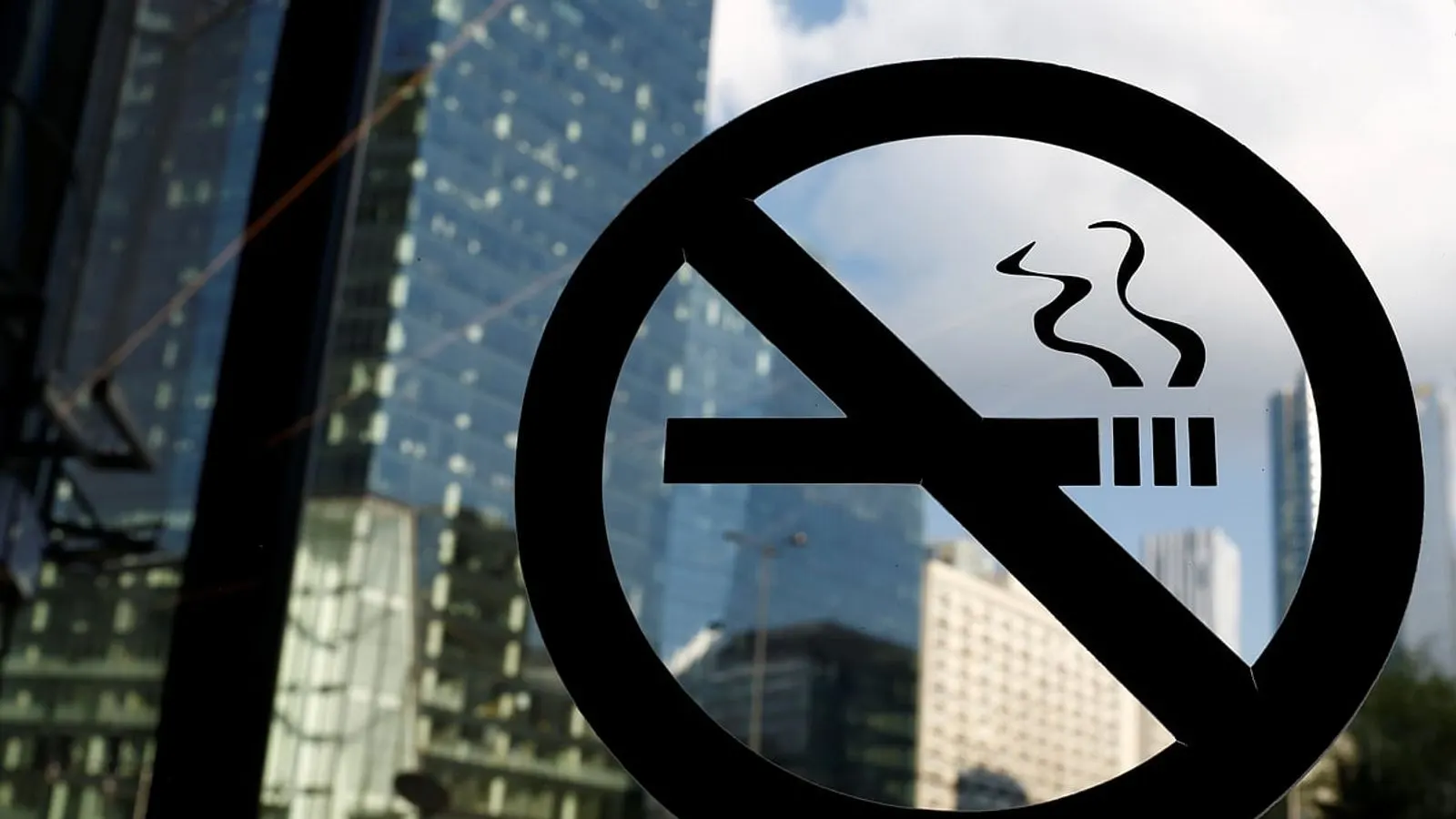 Global Study Reveals 2.7 Billion People Exposed to Passive Smoking