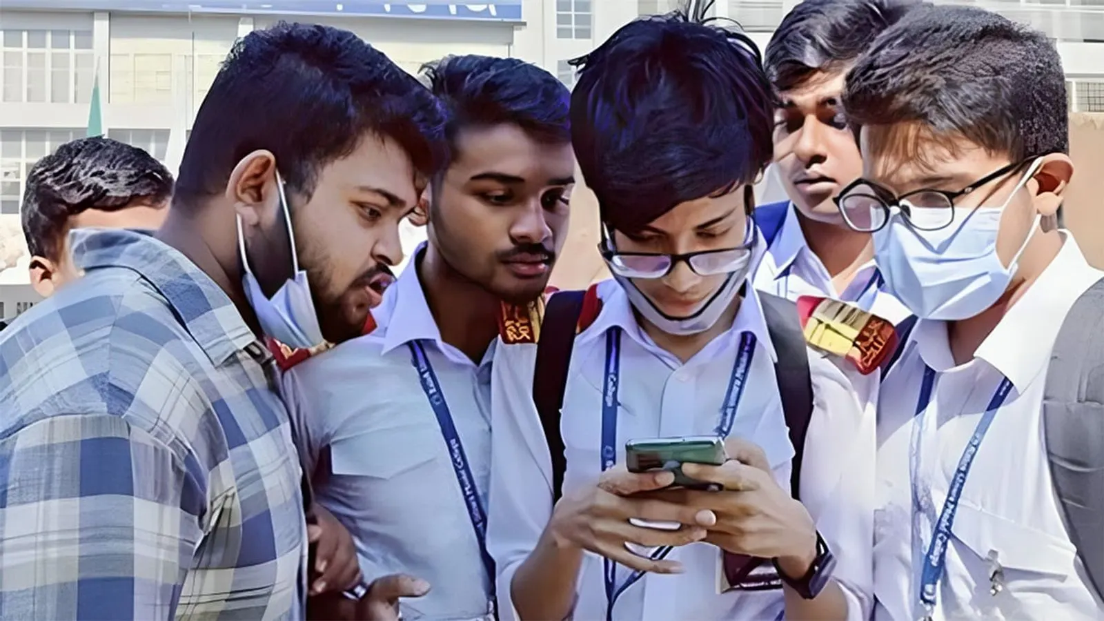 Bangladesh Extends Online Application Deadline for Class 11 Admissions