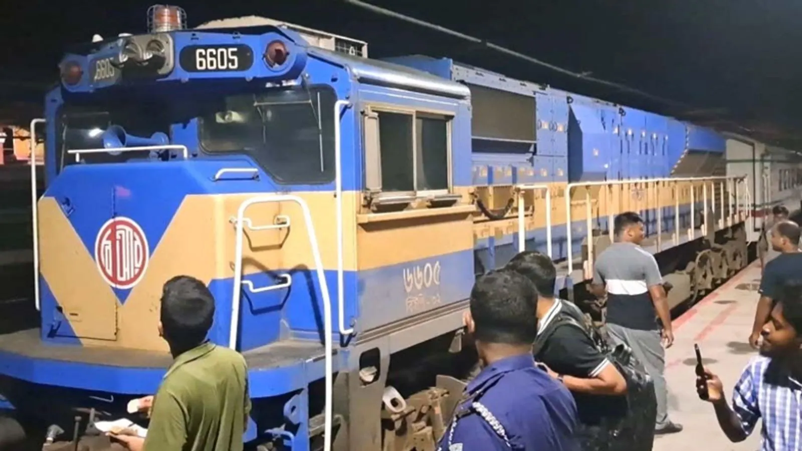 কুড়িগ্রাম এক্সপ্রেসের বগি লাইনচ্যুত, ৫ সদস্যের কমিটি গঠন