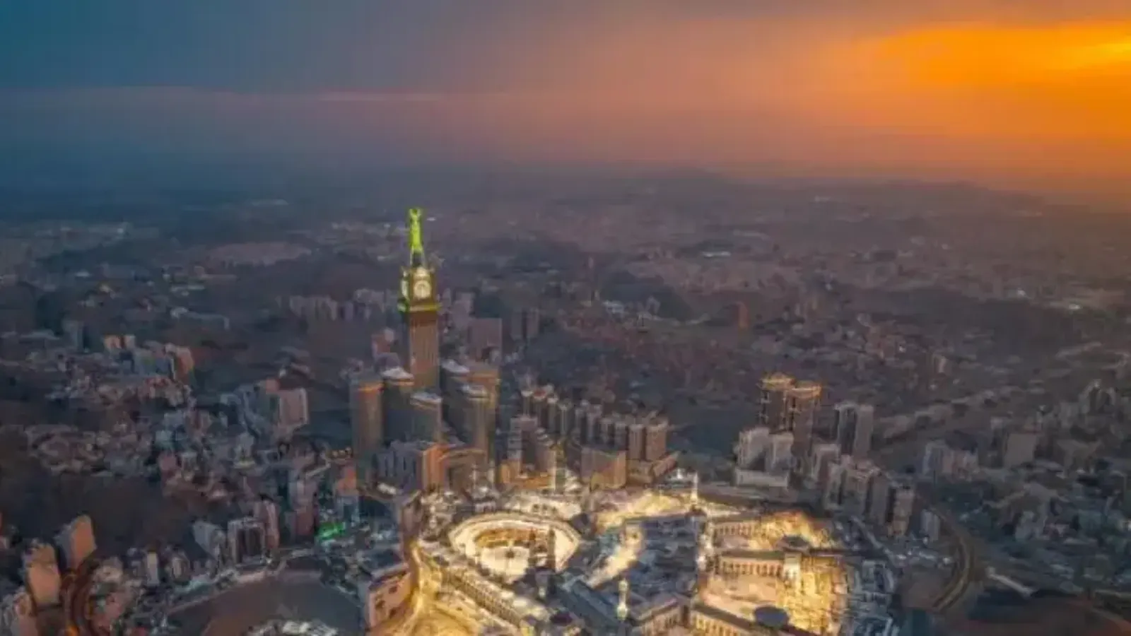 First Public Muslim Prayers and Omar's Conversion in Mecca