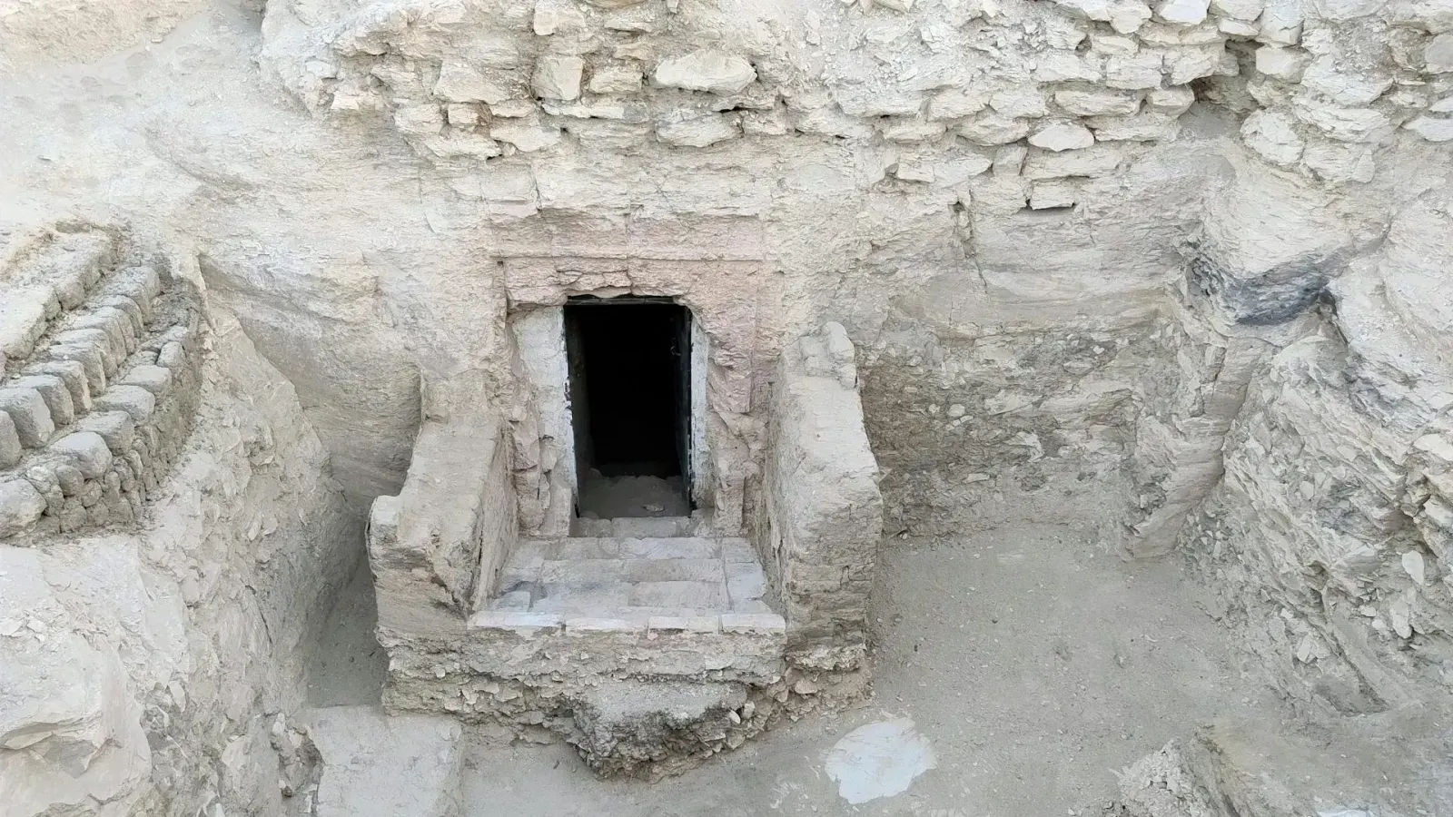 3,000-Year-Old Elite Tomb Discovered in Luxor's Theban Necropolis