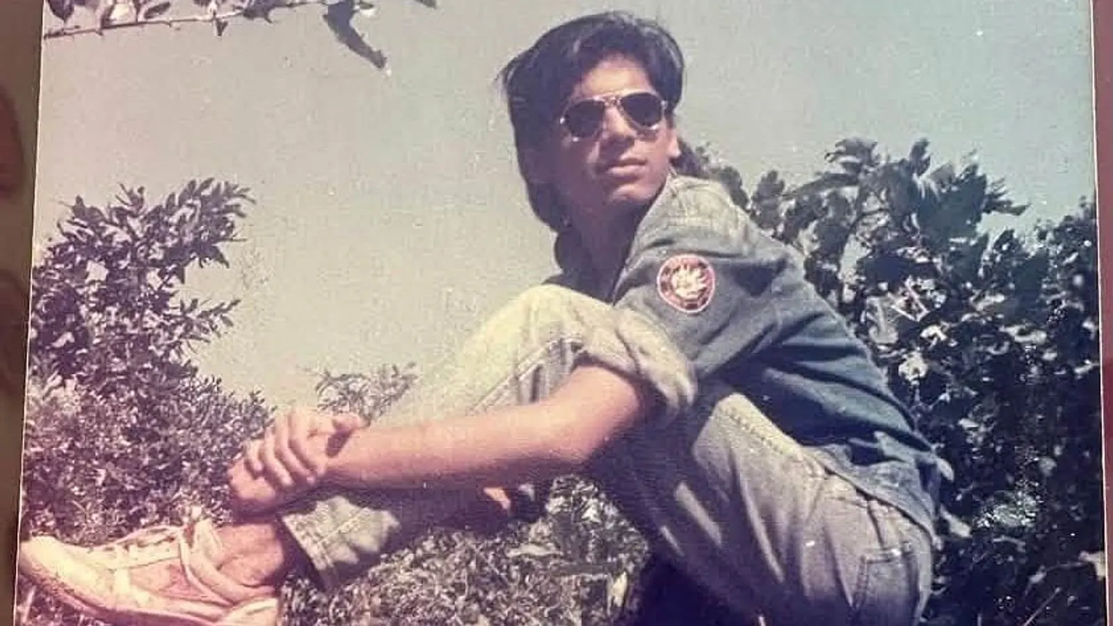 AI-Generated 1980s Retro Photo Trend Sweeps Social Media Platforms