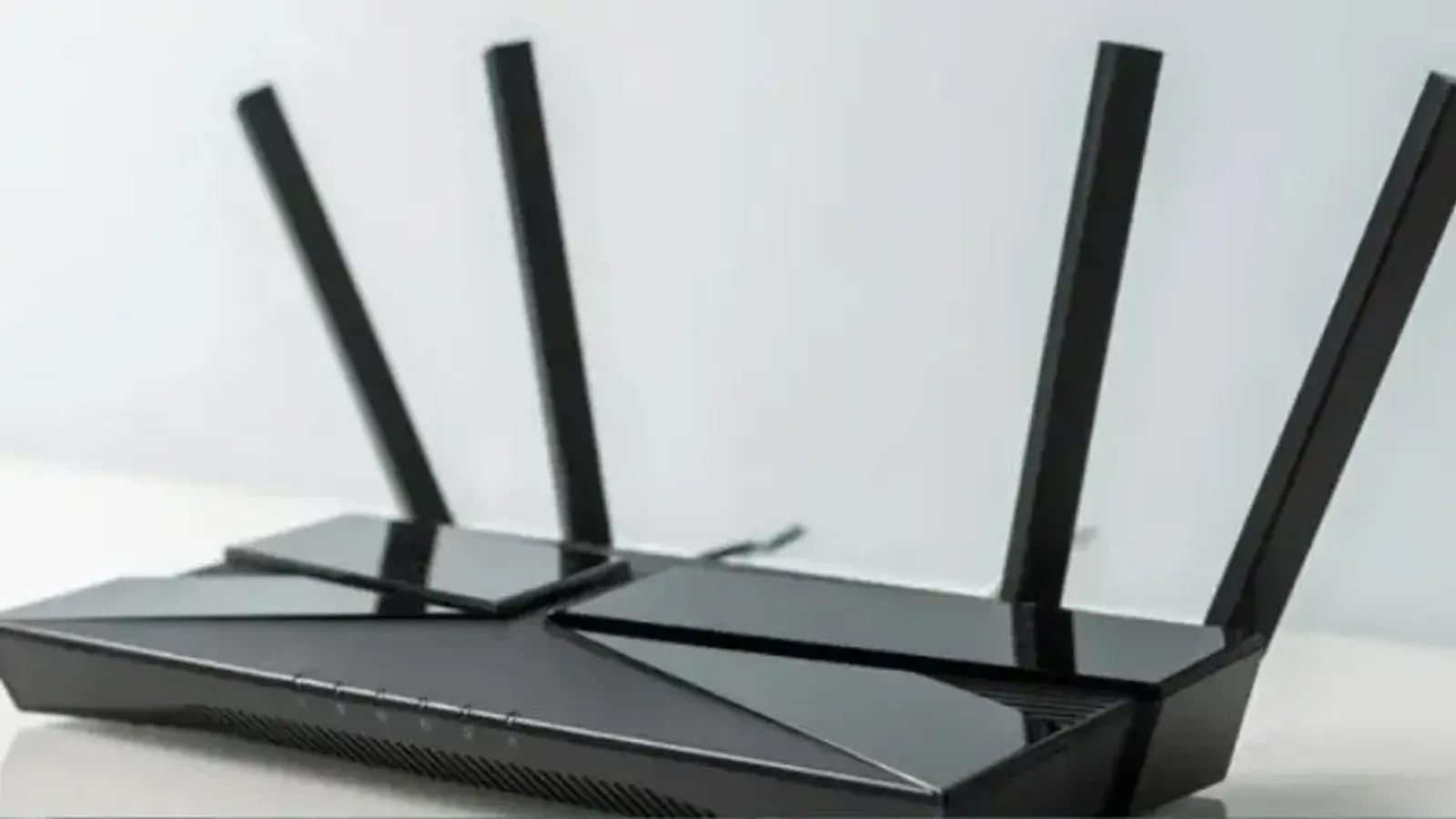 Why Modern Wi-Fi Routers Feature Multiple Antennas