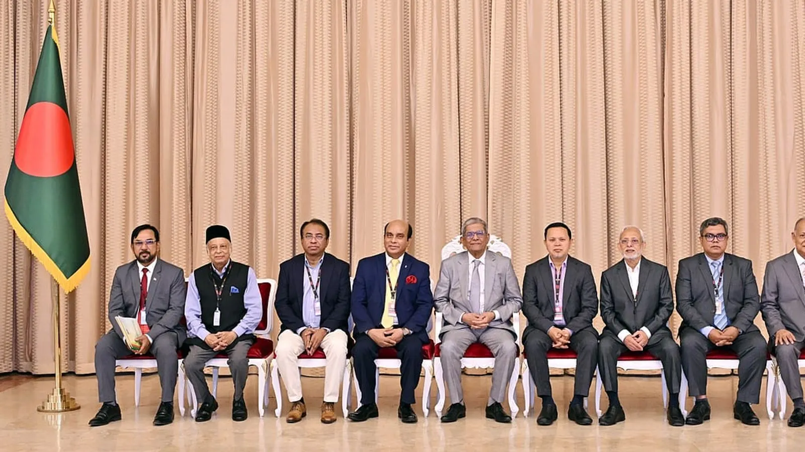 APUB Delegation Meets President at Bangabhaban to Discuss Education Reform