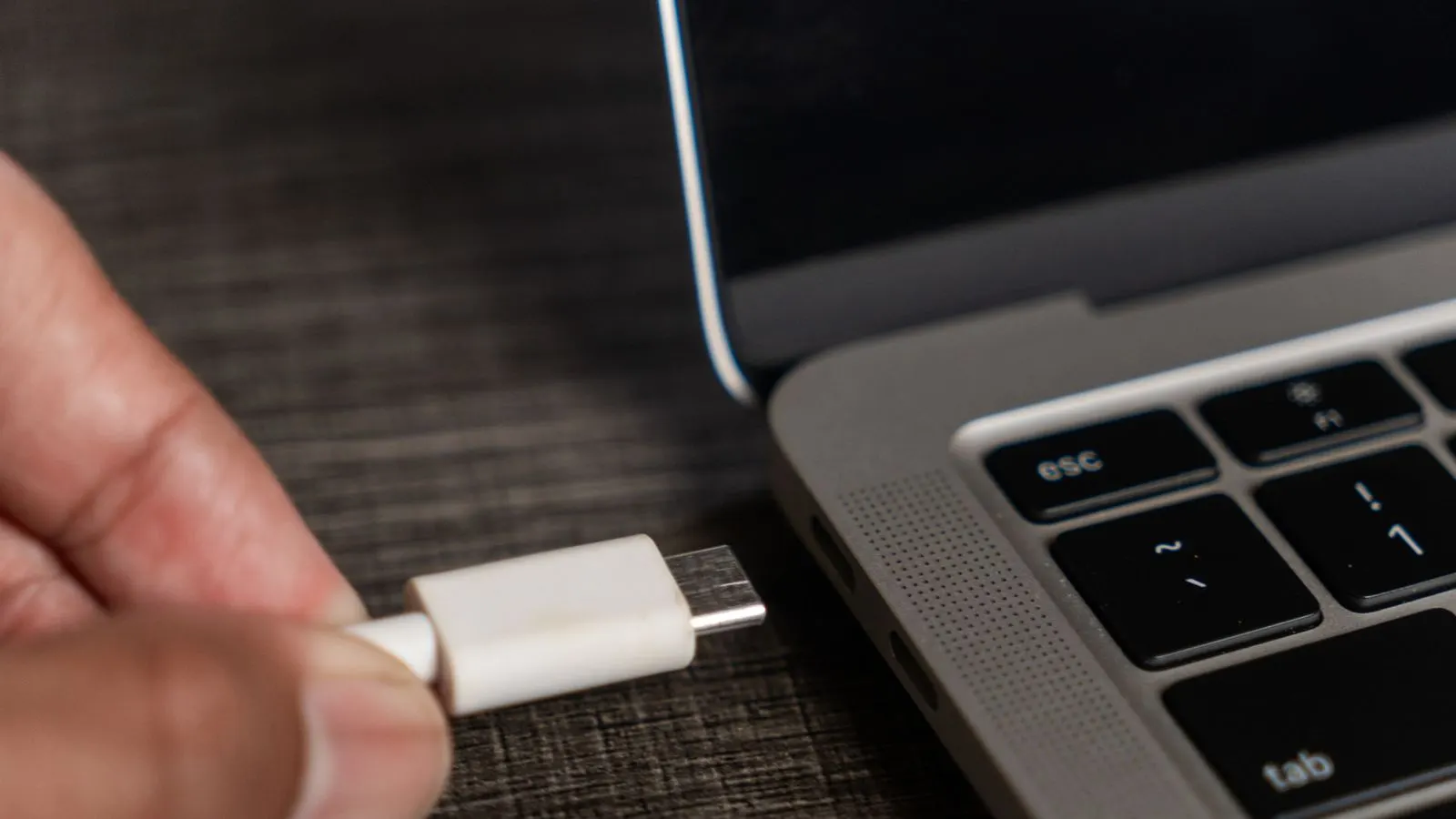 Understanding USB-C Port Compatibility and Video Transfer Standards